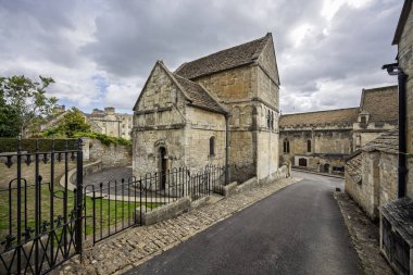 St. Laurence Kilisesi, Bradford-on-Avon, Wiltshire, İngiltere, İngiltere 'de 13 Eylül 2025' te değiştirilmemiş Anglo-Sakson kiliselerinden biri.