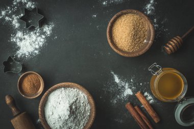 Arka plan kabak pasta ve mutfak araçları pişirme için malzemeler ile yedekleme