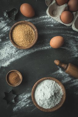 Arka plan kabak pasta ve mutfak araçları pişirme için malzemeler ile yedekleme