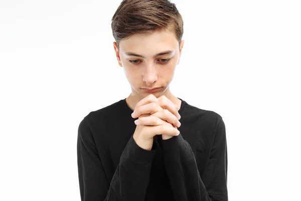 Retrato Una Hermosa Adolescente Chico Rezando Pensando Algo Una Camiseta —  Fotos de Stock