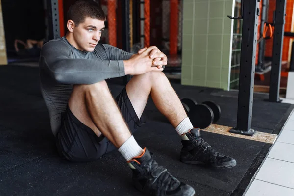 Atleta Che Scalda Prima Allenamento Palestra — Foto Stock