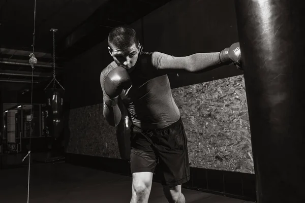 Boxer Hits Speed Bag Gym — Stock Photo, Image