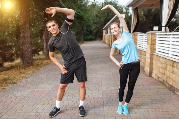 Ochtend Oefeningen Voor Mannen Vrouwen Training Voor Het Werk Mensen — Stockfoto