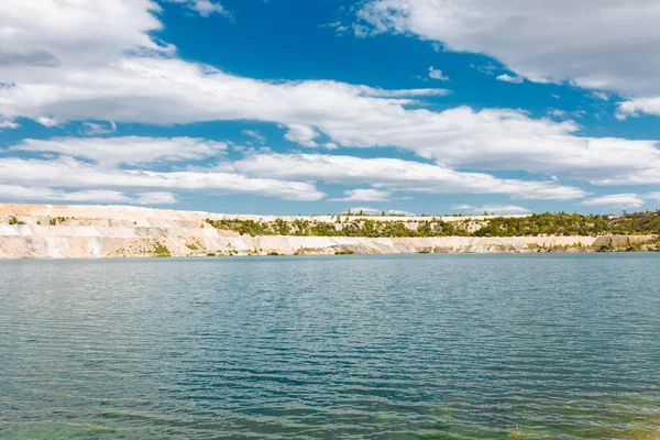 Paisaje Hermoso Lago Bahía Pequeña Isla Destino Turístico — Foto de Stock