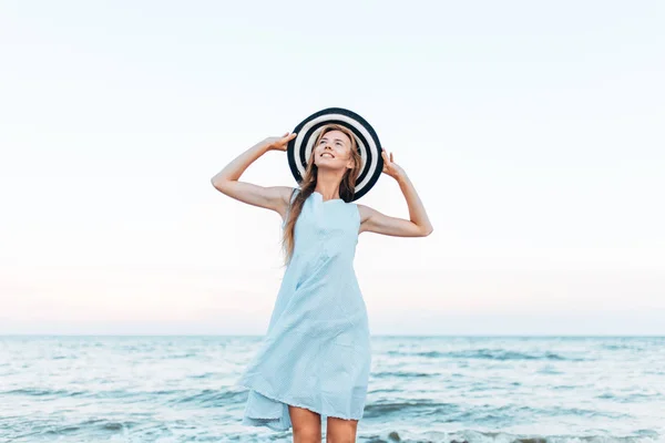Beautiful Portrait Girl Hat Close Rest Sea Ocean Woman Summer — Stock Photo, Image