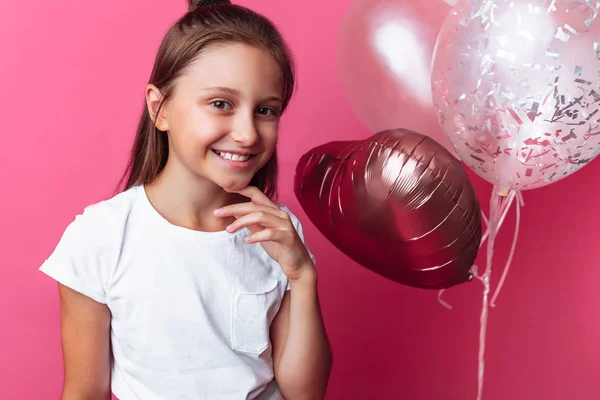 Portrét Dívky Bublinami Ateliéru Růžovém Pozadí — Stock fotografie