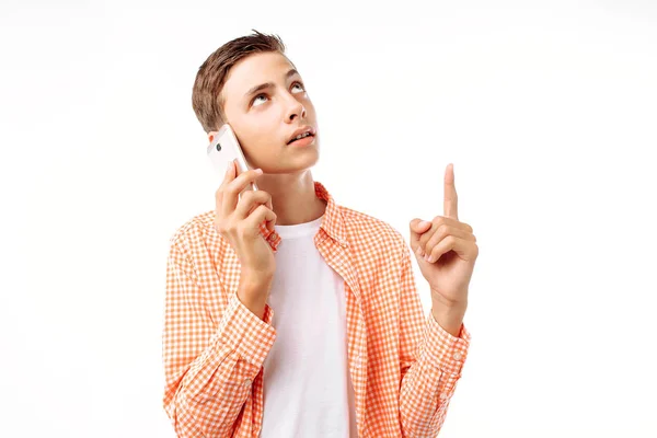 Adolescente Hablando Por Teléfono Con Libros Mano Estudio Fotos Sobre — Foto de Stock