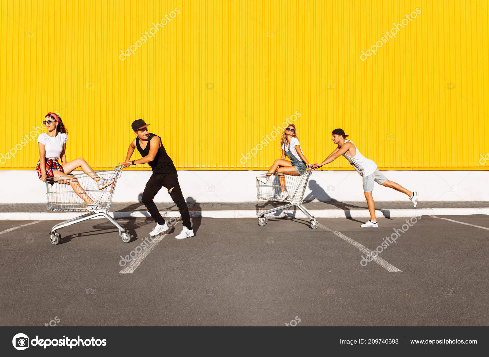 Friends Ride Carts Supermarket Great Pastime Group Young People Rides