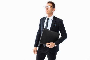 Siyah takım elbise ve gözlük, iş adamı ile ağıl içinde el, gülümseyen, beyaz arka plan üzerinde izole