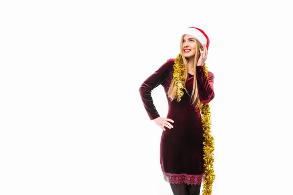 Ευτυχισμένη Γυναίκα Καπέλο Santa Και Φόρεμα Που Γιορτάζει Νέο Έτος — Φωτογραφία Αρχείου