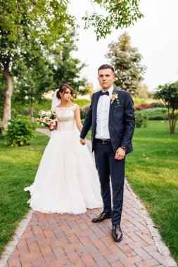 Gelin ve damat doğa portresi