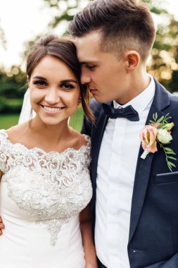 Gelin ve damat doğa portresi