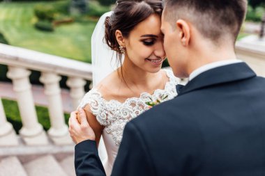 Gelin ve damat doğa portresi