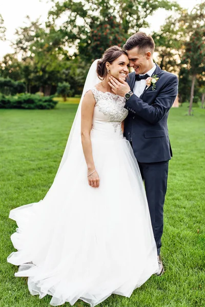 Portrait Bride Groom Nature — Stock Photo, Image