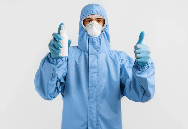 Arzt Einem Schutzanzug Gegen Coronavirus Mit Handschuhen Brille Und Medizinischer — Stockfoto