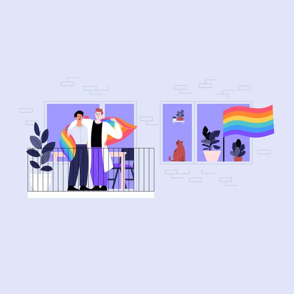 Γκέι ζευγάρι στέκεται στο μπαλκόνι κρατώντας σημαία υπερηφάνειας. Μήνα υπερηφάνειας στο σπίτι — Διανυσματικό Αρχείο