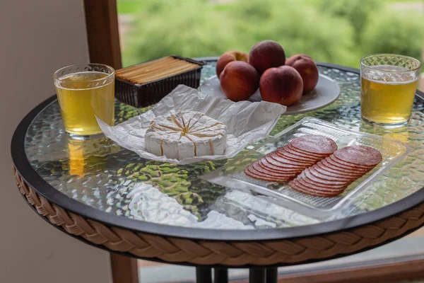 Masada Camembert, şeftali ve elma şarabı cam 