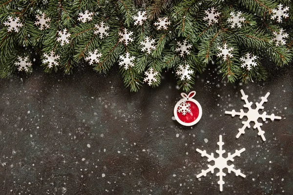 Köknar Ağacı Dalları Kar Kar Taneleri Ile Noel Arka Plan — Stok fotoğraf