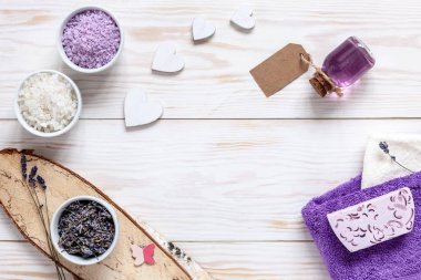 Aromaterapi ve spa, aromatik deniz tuzu için malzemeler 