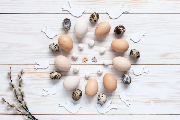 Modello Decorazione Pasquale Pollo Naturale Uova Quaglia Vista Dall Alto — Foto Stock