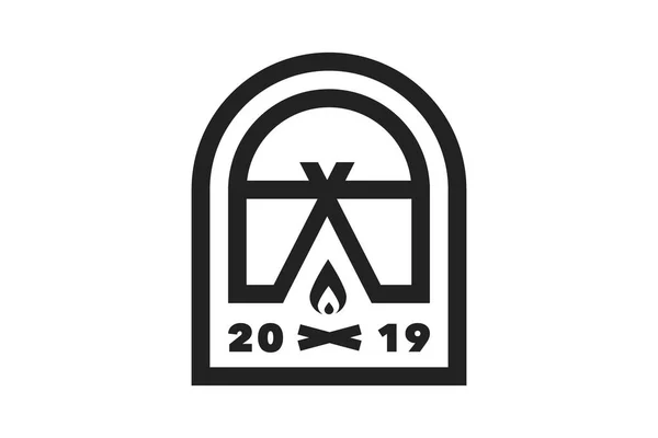 Kampeer Outdoor Avontuur Retro Logo Het Embleem Voor Cub Scouts — Stockvector