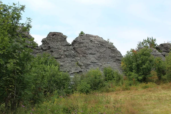 Landschap Met Rotsen Blauwe Hemel Oeral Rusland Zijn Landschappen Van — Stockfoto