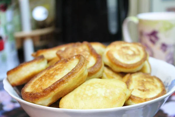 lezzetli gözleme / fotoğraf pişmiş, lezzetli, besleyici pancakes.homemade cake.plate krep.