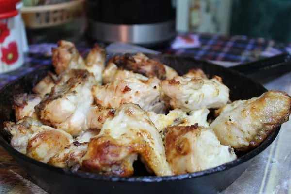 Gebratenes Huhn Gebratenes Appetitanregendes Huhn Braten Ofen Der Heimischen Küche — Stockfoto