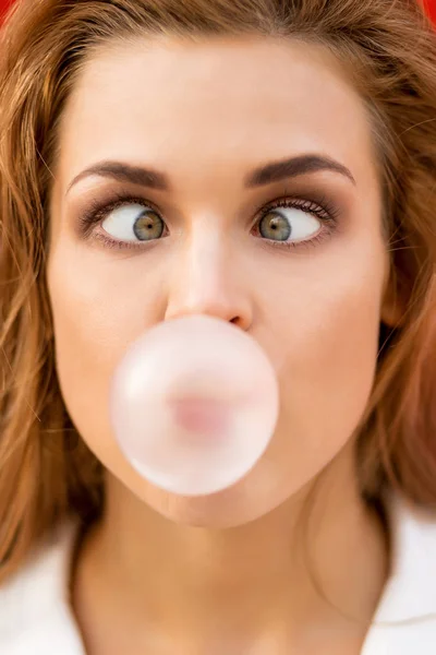 Retrato Engraçado Bela Jovem Mulher Bonito Terno Moda Branca Olhar — Fotografia de Stock