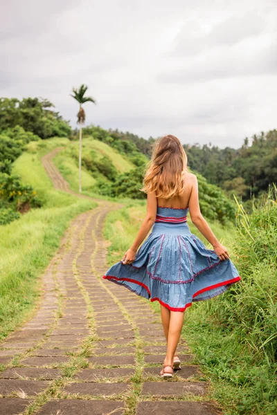 Beautiful Young Woman Blue Vintage Dress Walking Stone Hill Path — Stock Photo, Image