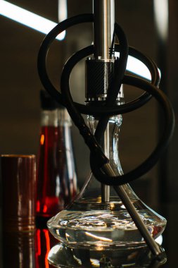 Yeni cam nargile cafe güzel aydınlatmalı