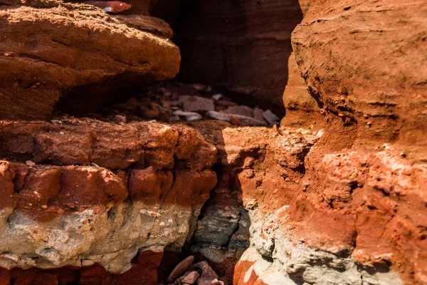 Eski kil Kanyon portakal rengi kumsalda
