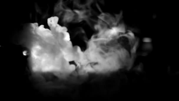 Apare Încet Fum Alb Negru Mișcare Lentă Fum Din Narghilea — Videoclip de stoc