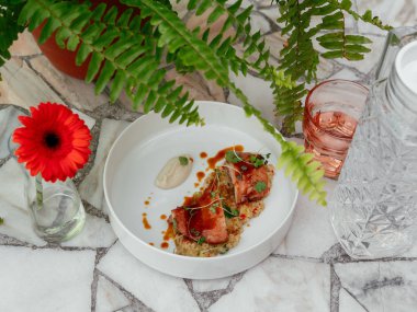 Dolgular çeşitli lezzetli bruschetta.