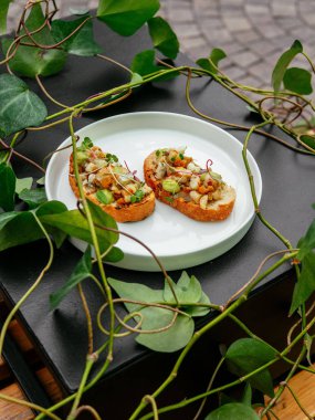 Dolgular çeşitli lezzetli bruschetta.