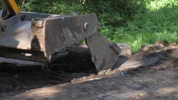 Tractor Removes Construction Debris Courtyard Residential Building Laying New Asphalt — Stock Video