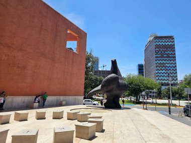 Monterrey, Nuevo Leon, Meksika - 30 Temmuz 2025: Monterrey Modern Sanat Müzesi, Monterrey, Nuevo Leon Makroplaza şehir kompleksi içinde