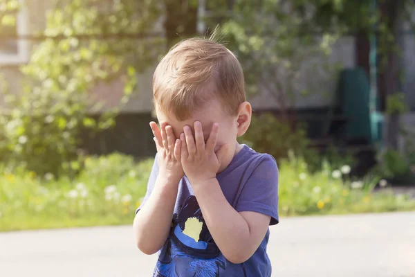 Child Cries Resentment Sobs Sobbingly Covering His Face His Hands — Stock Photo, Image