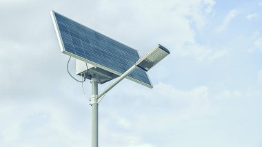 üstünde süt fırtınalı gökyüzü karşı güneş sokak lambası