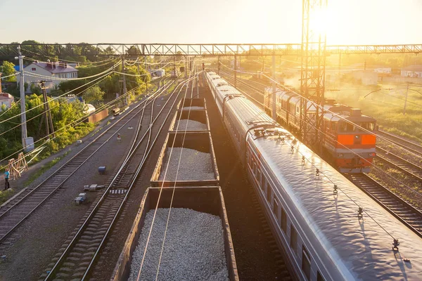 Vagones Ferrocarril Atardecer Vista Desde Parte Superior Con Reflejo Del — Foto de Stock