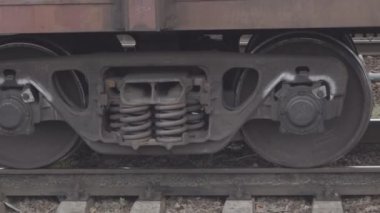 paslı demiryolu tren rayları Tekerlekli sandalyesinde