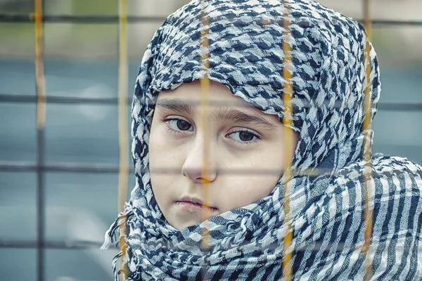Crying Refugee Girl East Headscarf — Stock Photo, Image