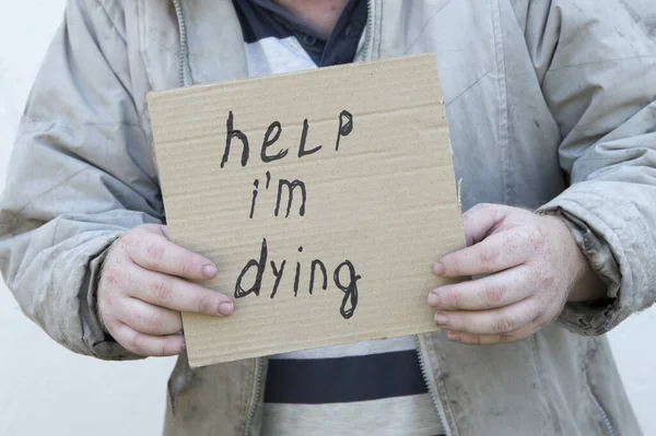 Les Mains Sans Abri Tiennent Signe Avec Inscription Pauvreté Chômage — Photo