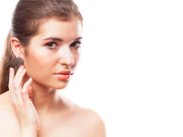 Retrato de mujer de belleza. Concepto de juventud y cuidado de la piel. Aislado sobre blanco — Foto de Stock