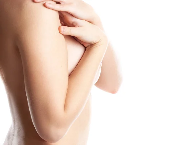 Обрезанное фото молоденькой женской груди — стоковое фото