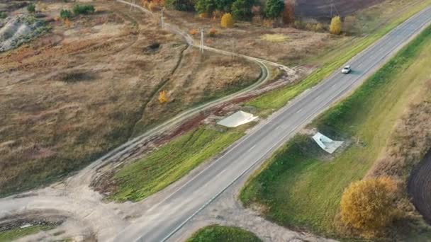 Widok Lotu Ptaka Jesienną Drogę Kraju Drone Strzał Latający Nad — Wideo stockowe