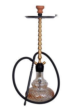 Zarif cam nargile bir yanmış altın kahverengi gövdeli, bir kil siyah hortum ile