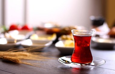 Kahvaltı için taze fermente çay