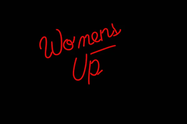 赤で美しい女性と美しいネオン サイン — ストック写真
