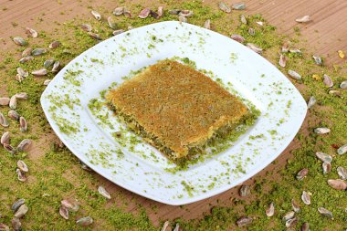 en iyi türk baklavası Taze fistikli kadayif Pist ile birlikte